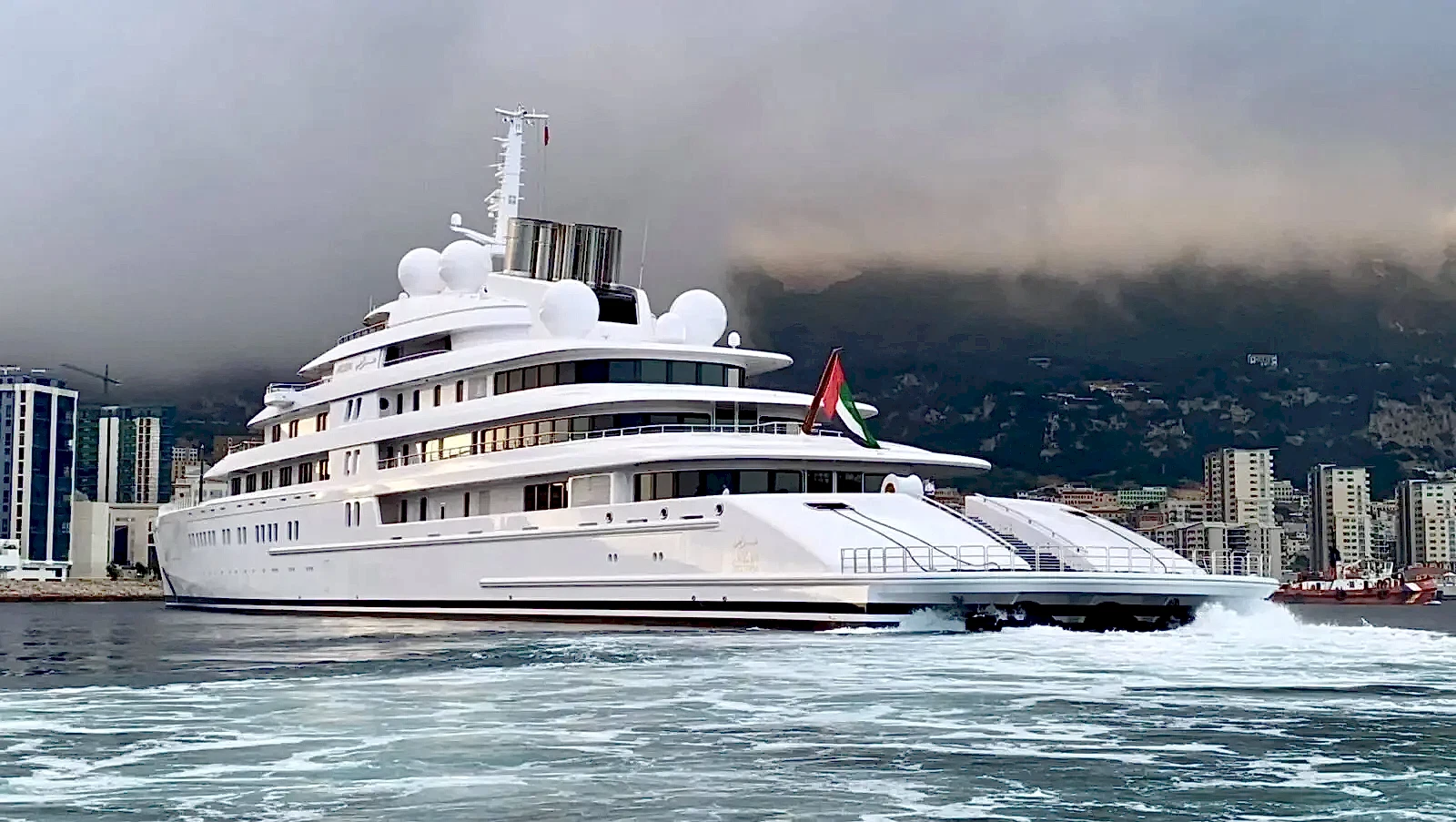 Motor Yacht Azzam