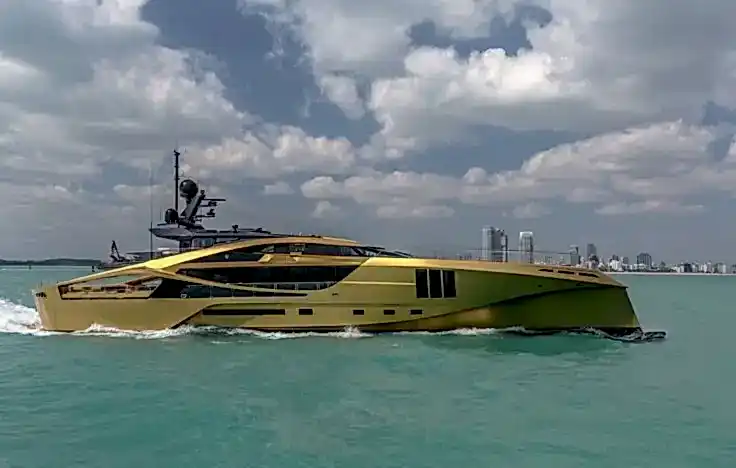 History Supreme Yacht