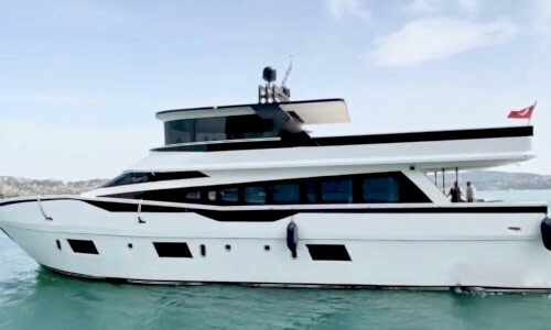 İstanbul Boğazında 50 Kişi Kiralık Gezi Teknesi