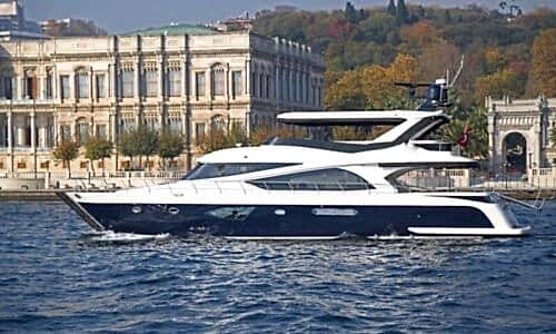 23 metre 20 kişi İstanbul Lüks Yat Kiralama