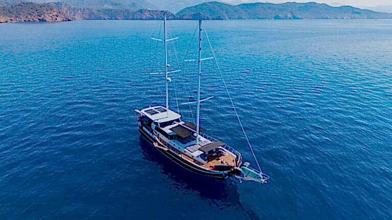 24 mt 12 kişi kiralık gulet Göcek